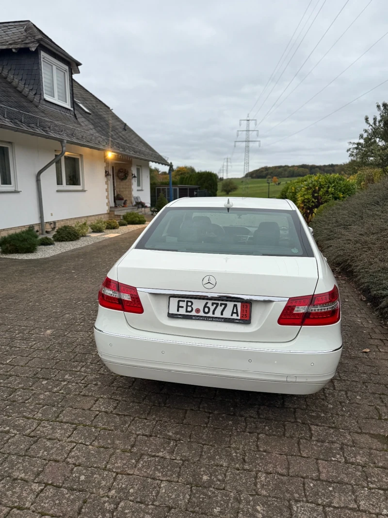 Mercedes-Benz E 220 AVANTGARDE/ BlueEfficiency /2.2 CDI , снимка 5 - Автомобили и джипове - 52662865