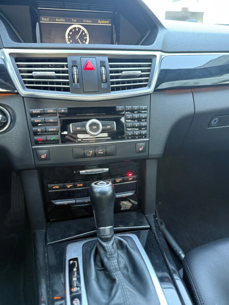Mercedes-Benz E 220 AVANTGARDE/ BlueEfficiency /2.2 CDI , снимка 15 - Автомобили и джипове - 52662865