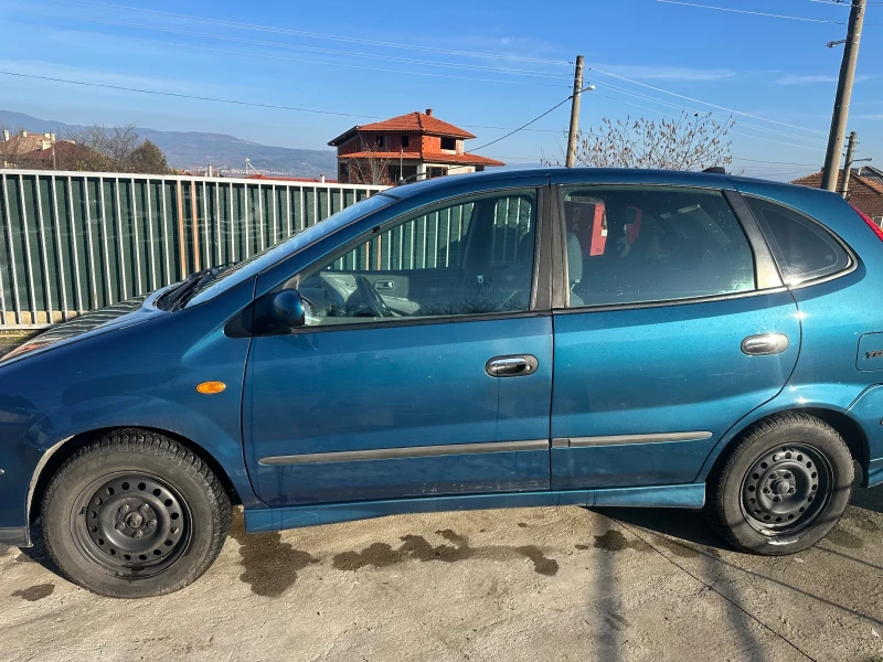 Nissan Almera tino, снимка 11 - Автомобили и джипове - 52703640