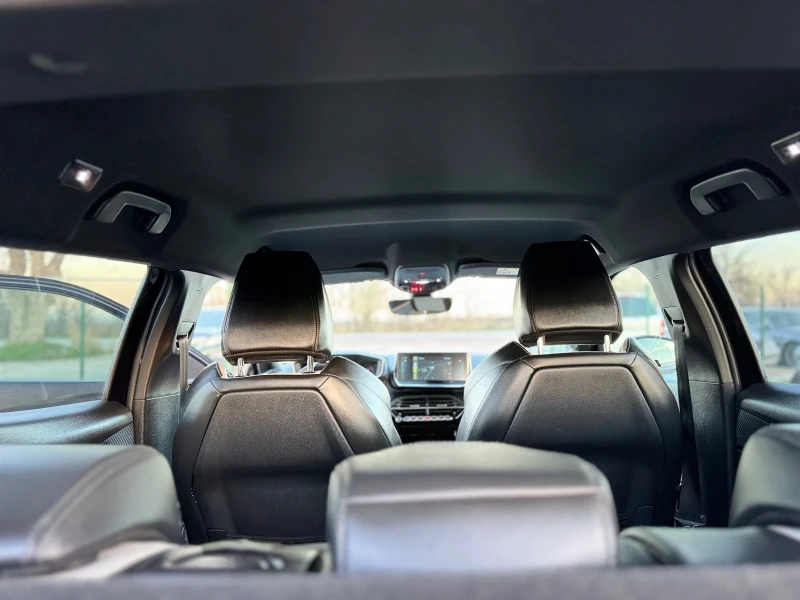 Peugeot 2008 Gt Line Elektric, снимка 17 - Автомобили и джипове - 52851257