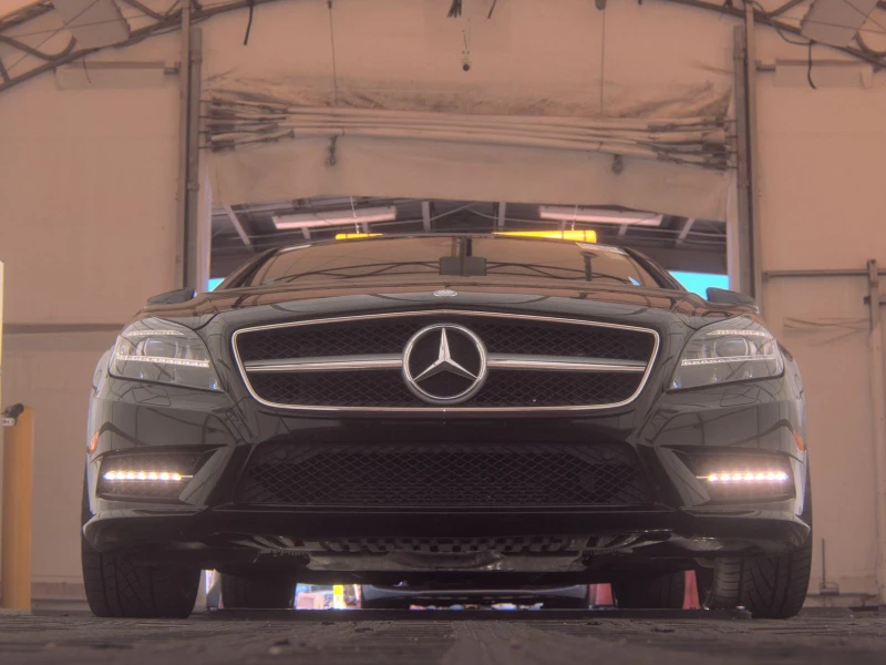 Mercedes-Benz CLS 55 AMG TOP, снимка 6 - Автомобили и джипове - 53457461