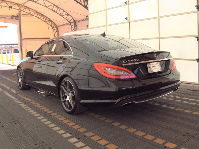 Mercedes-Benz CLS 55 AMG TOP, снимка 8 - Автомобили и джипове - 53457461