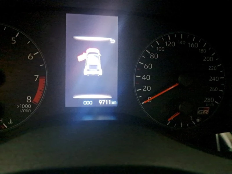 Toyota Yaris, снимка 6 - Автомобили и джипове - 53494956