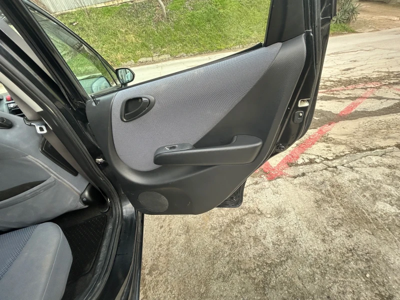 Honda Jazz, снимка 13 - Автомобили и джипове - 53479231