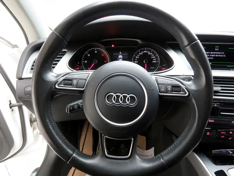 Audi A4 A4 30 Tdi Dynamic B8, снимка 8 - Автомобили и джипове - 54989670