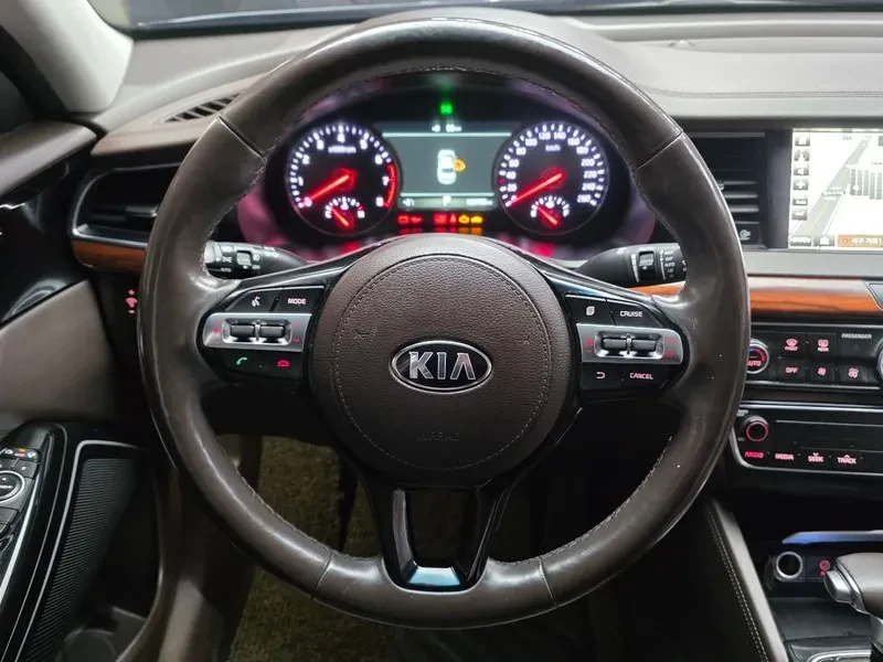 Kia K7 2.4 Gdi Limited, снимка 13 - Автомобили и джипове - 55000164