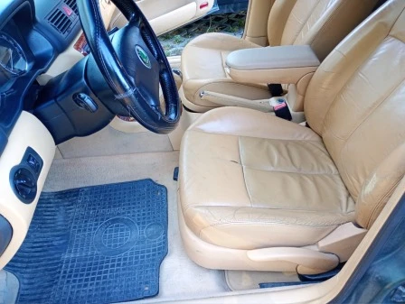 Skoda Octavia 1.9 TDI 110hp L&K, снимка 7 - Автомобили и джипове - 55750297