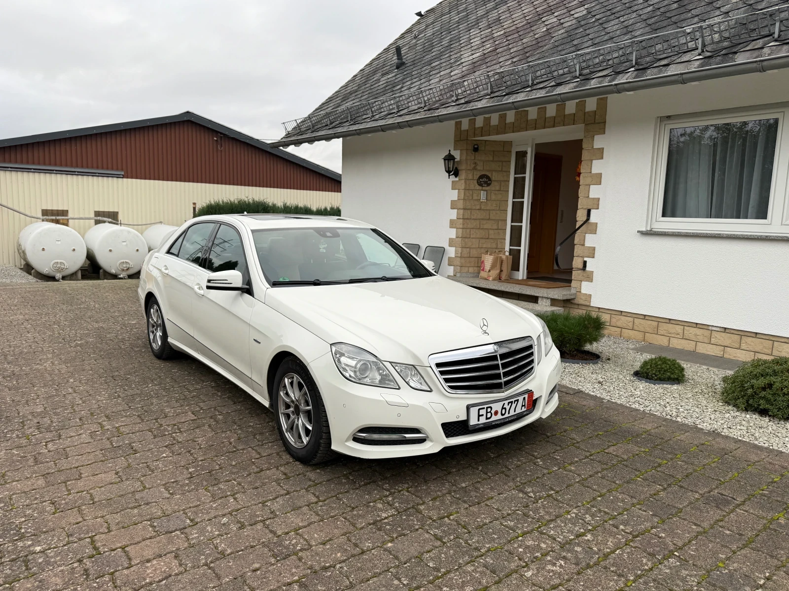 Mercedes-Benz E 220 AVANTGARDE/ BlueEfficiency /2.2 CDI , снимка 1