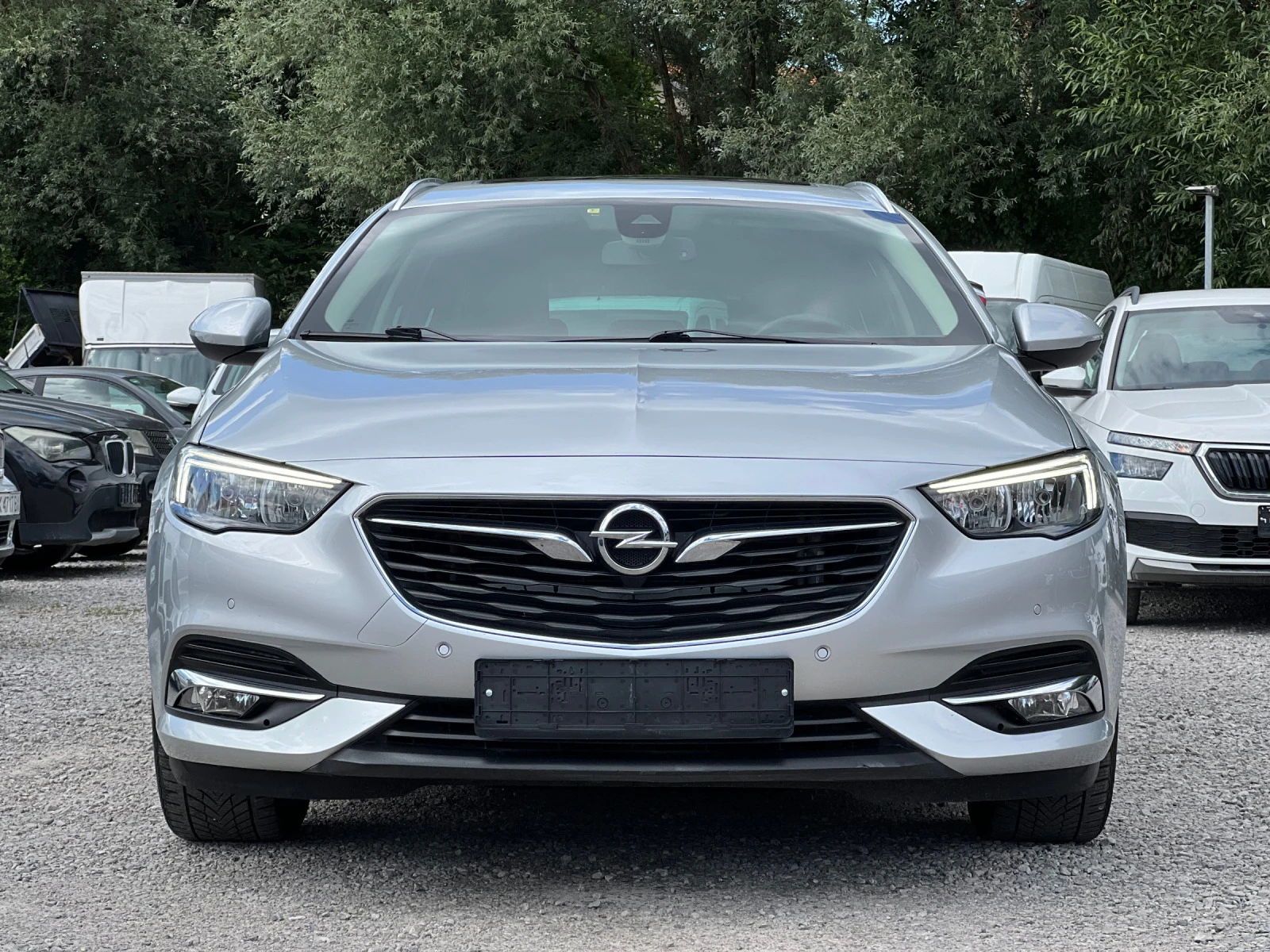 Opel Insignia 1.6* CRDI* CAMERA* NAVI* AUTOMATIC* KEYLESS - изображение 2