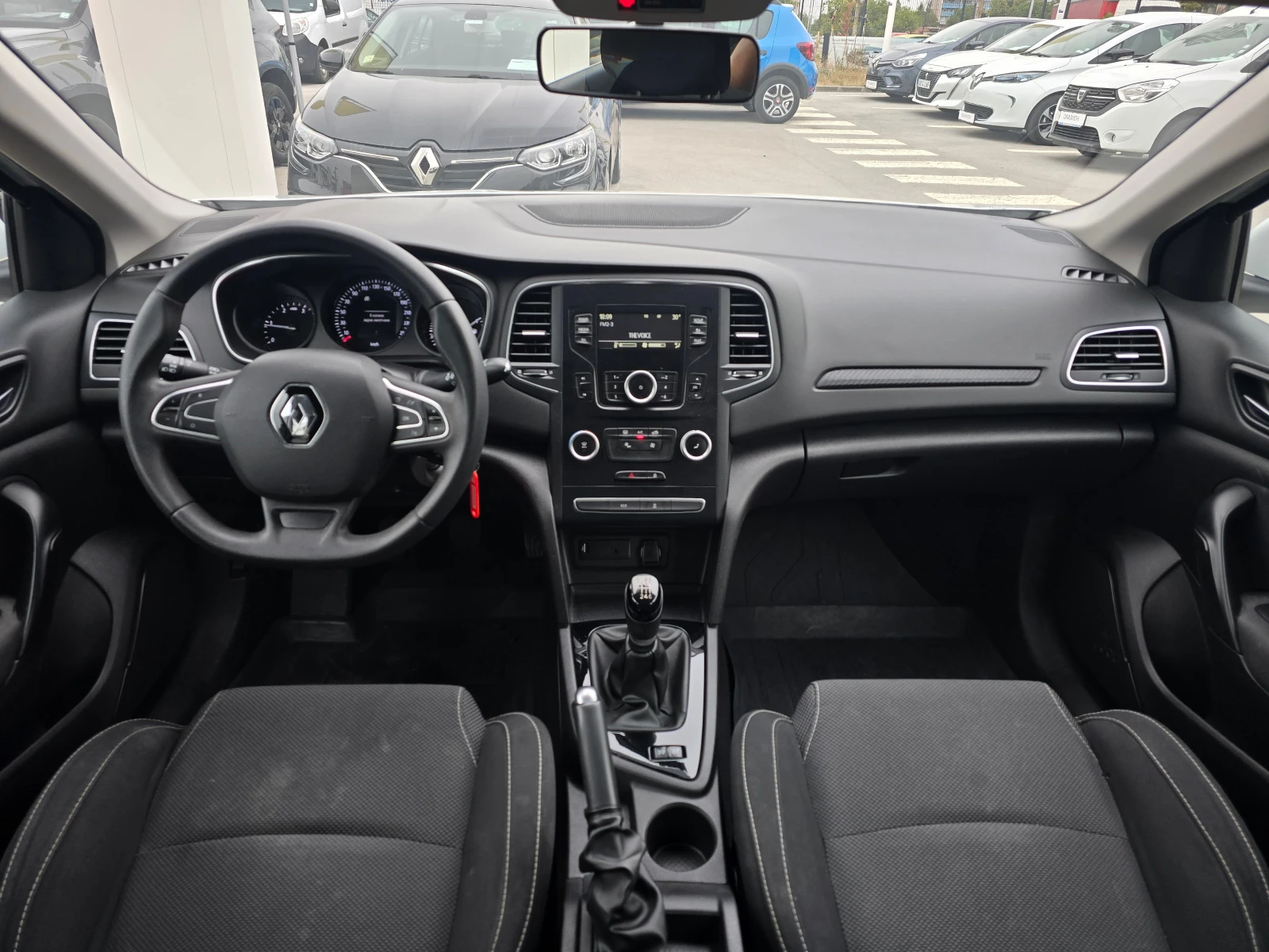 Renault Megane 1.5 dCi - изображение 8