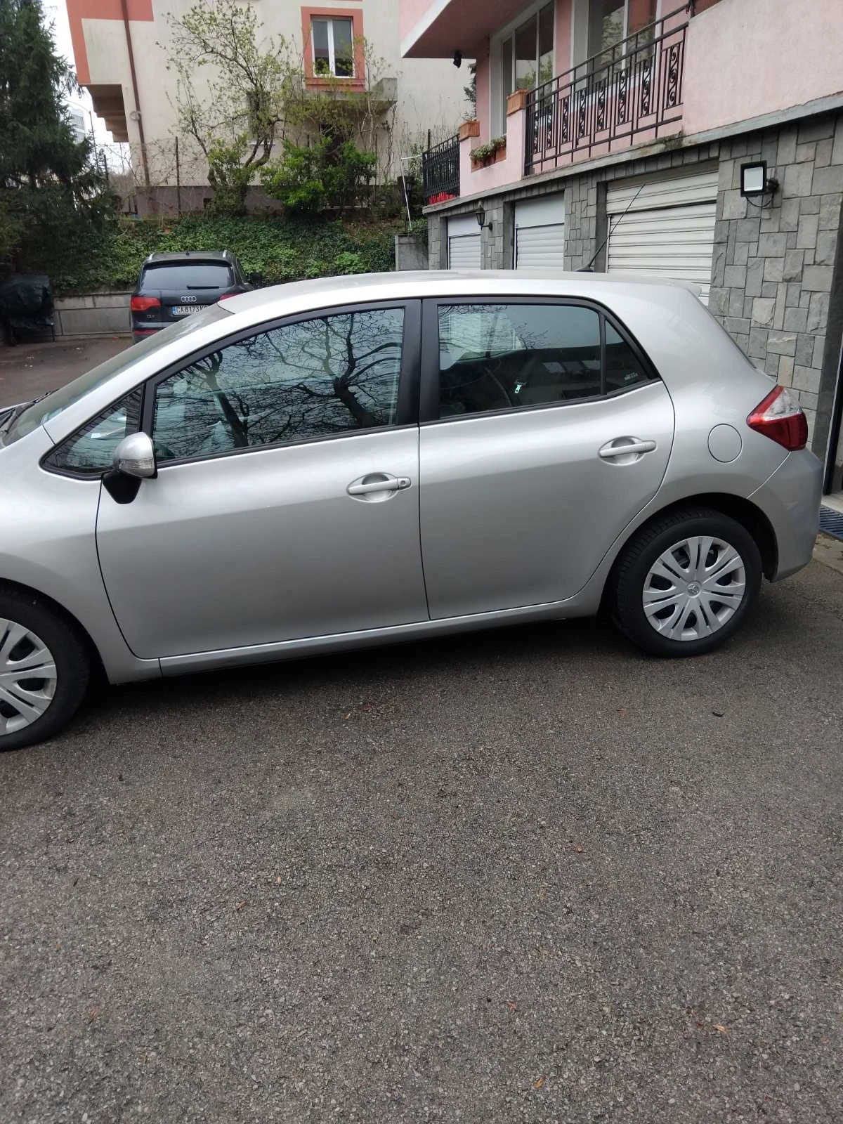 Toyota Auris 1.4 - изображение 3