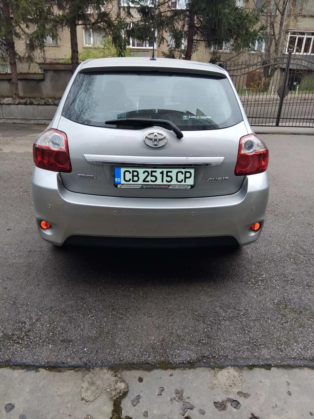 Toyota Auris 1.4 - изображение 4