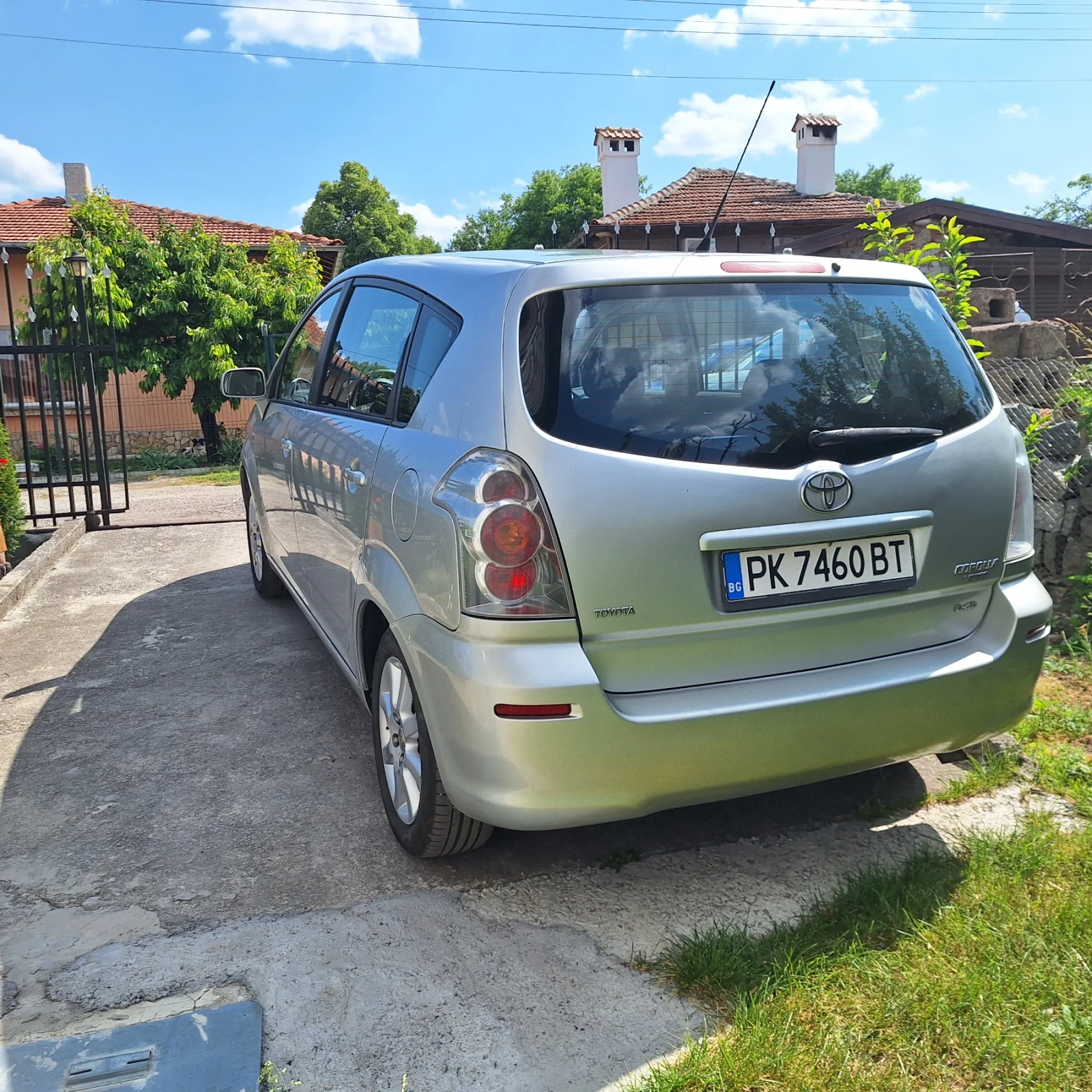 Toyota Corolla verso  - изображение 3