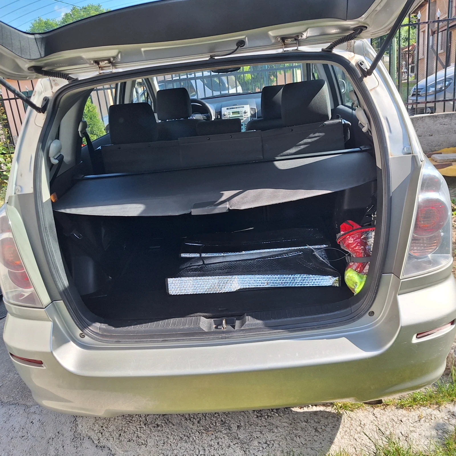 Toyota Corolla verso  - изображение 6