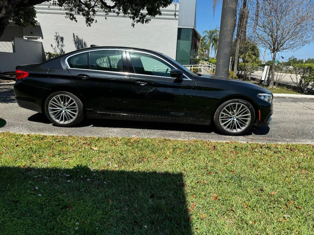 BMW 530 HeadUp* АвтоКредит* (ЦЕНА ДО БГ) - изображение 4