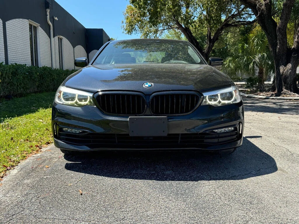 BMW 530 HeadUp* АвтоКредит* (ЦЕНА ДО БГ) - изображение 2