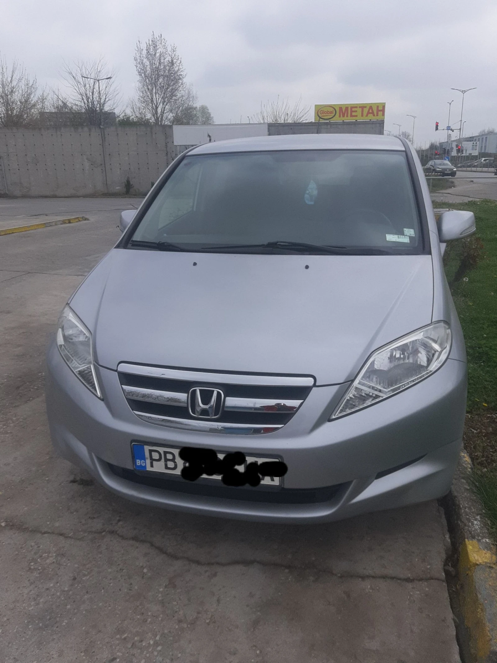 Honda Fr-v  - изображение 8