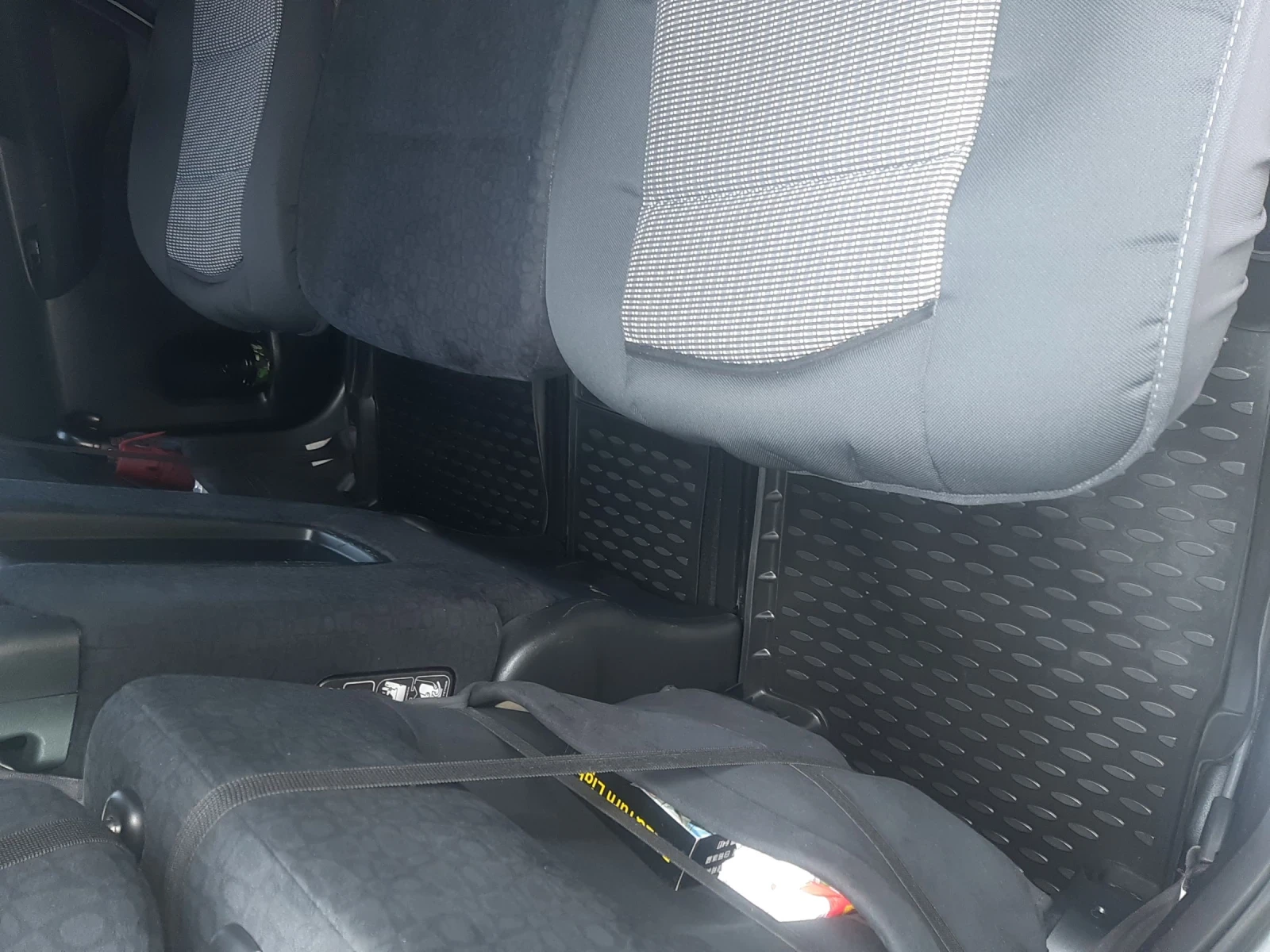 Honda Fr-v  - изображение 2