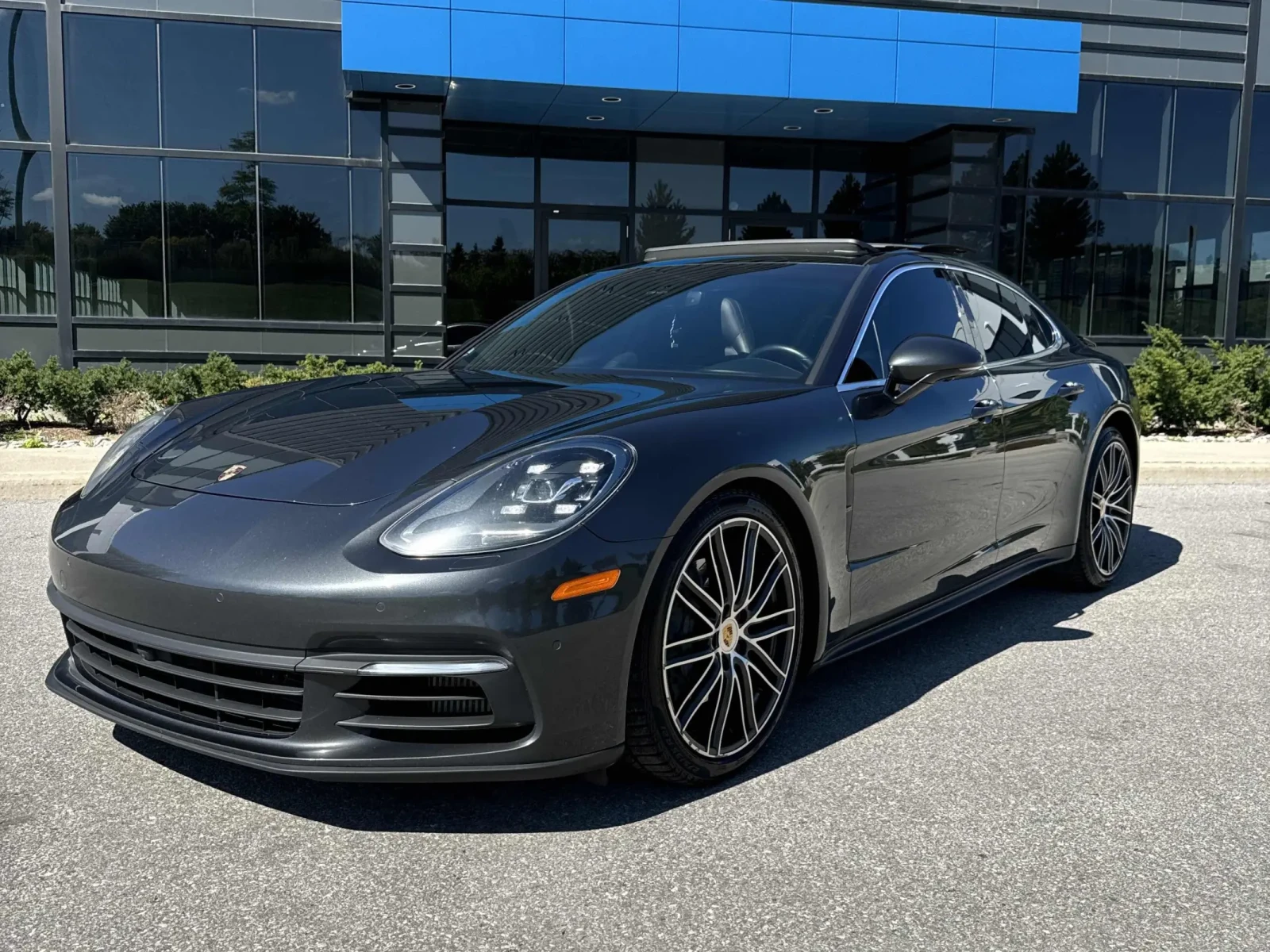 Porsche Panamera * 4S* * АВТОКРЕДИТ* * ЦЕНА ДО БЪЛГАРИЯ*  - изображение 8