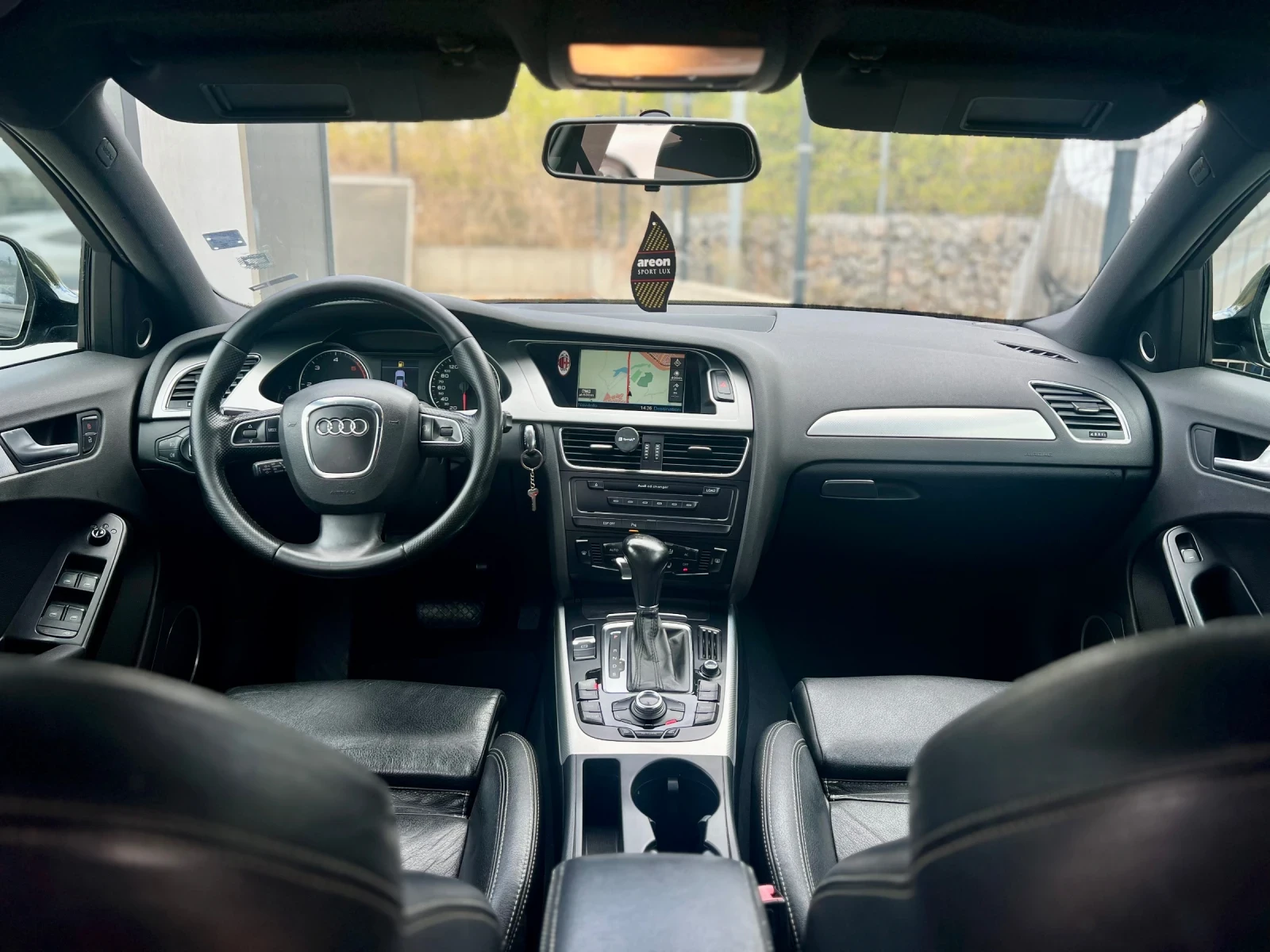 Audi A4 S-LINE / BANG&OLUFSEN / КОЖЕН САЛОН / ПОДГРЯВАНЕ - изображение 7