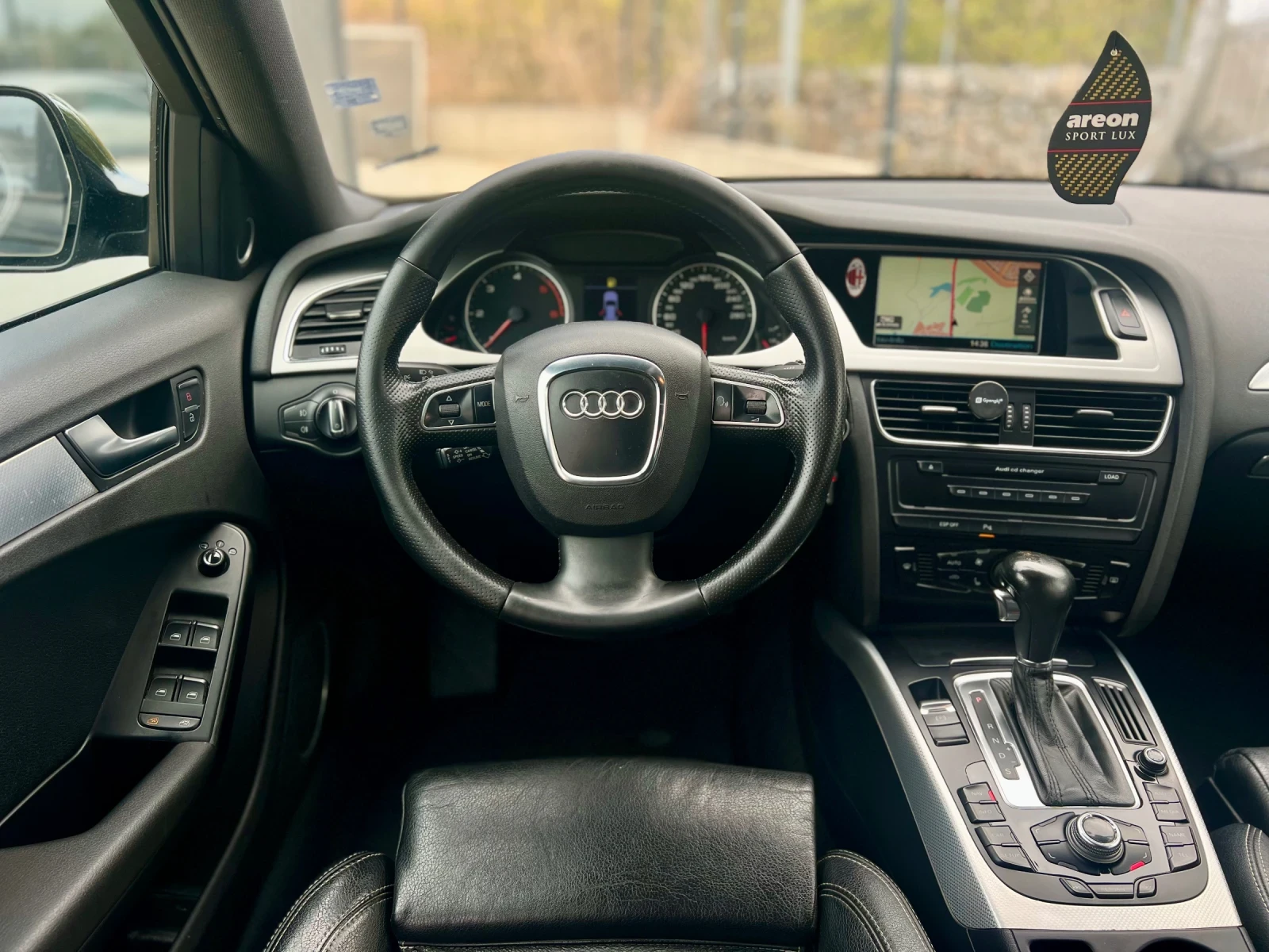 Audi A4 S-LINE / BANG&OLUFSEN / КОЖЕН САЛОН / ПОДГРЯВАНЕ - изображение 8