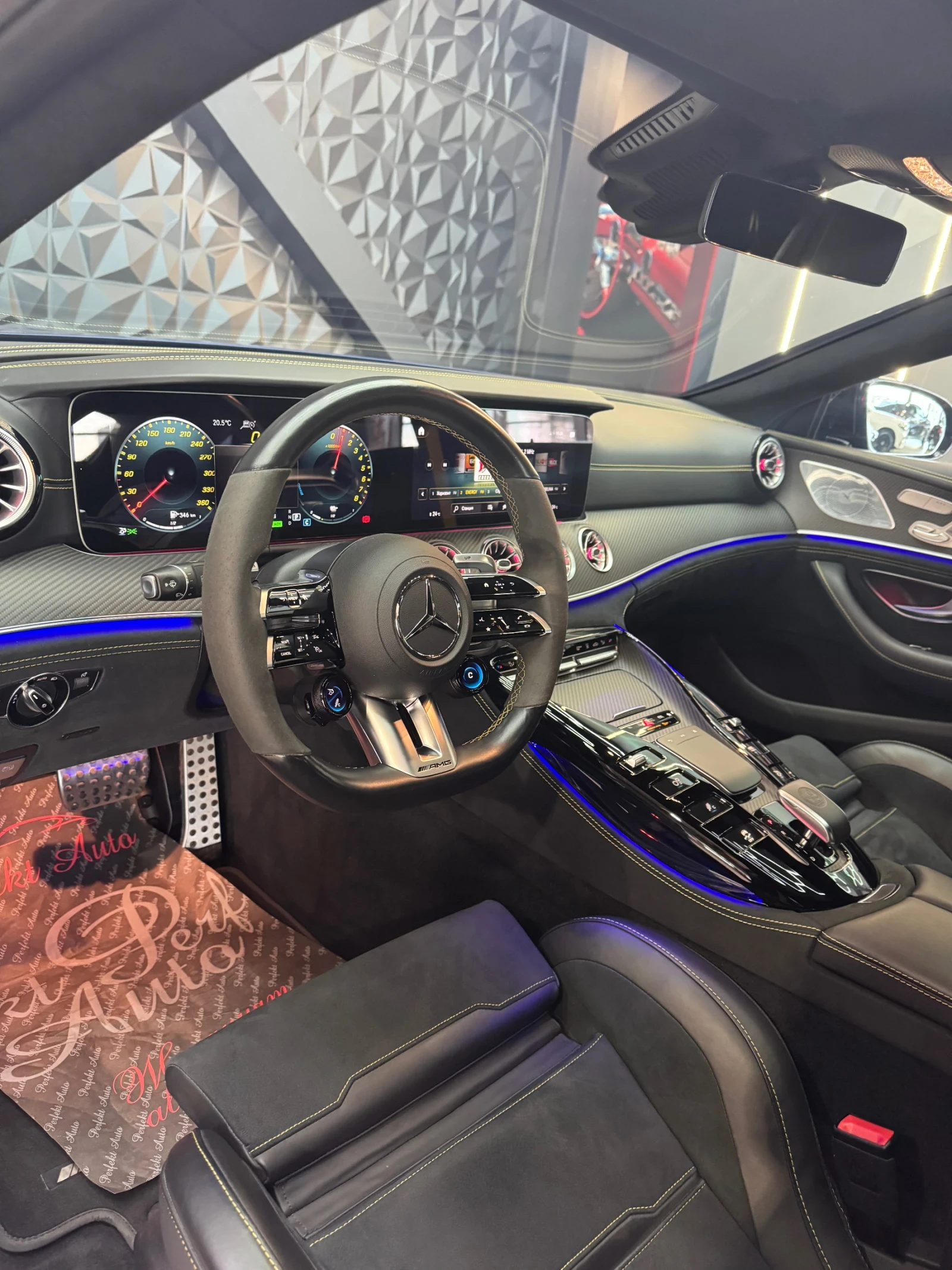 Mercedes-Benz GT 63 S E 4 MATIC+ * FULL Екстри* BURMESTER* HEAD UP  - изображение 8