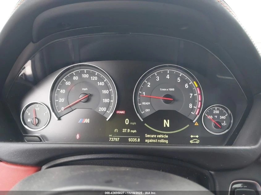 BMW M4 2015 BMW M4 - изображение 10