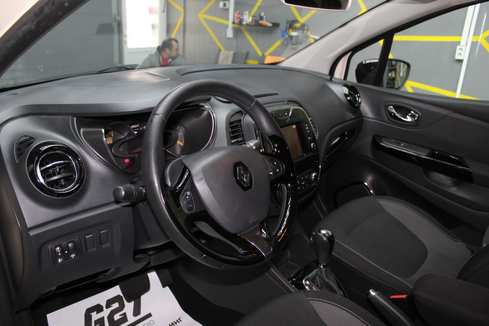 Renault Captur 1.2i | Mobile.bg � ����������� 11