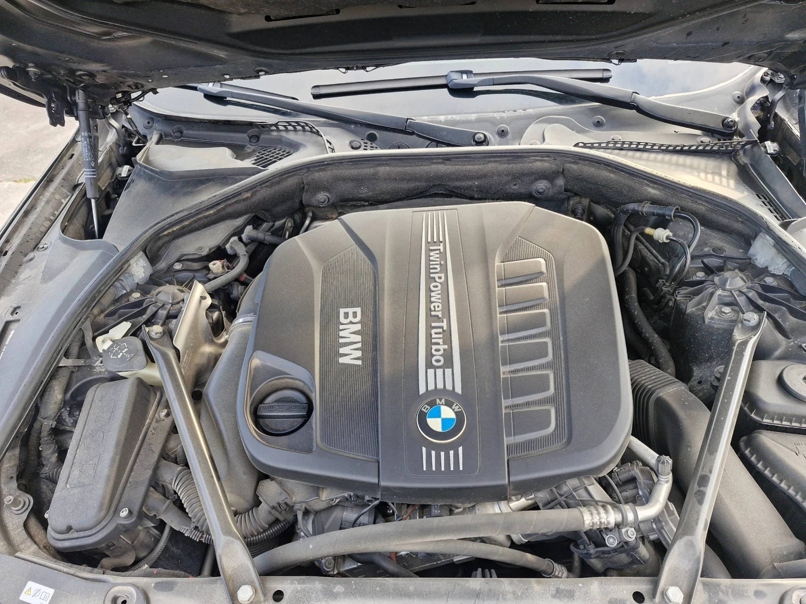 BMW 530, снимка 11 - Автомобили и джипове - 53843382