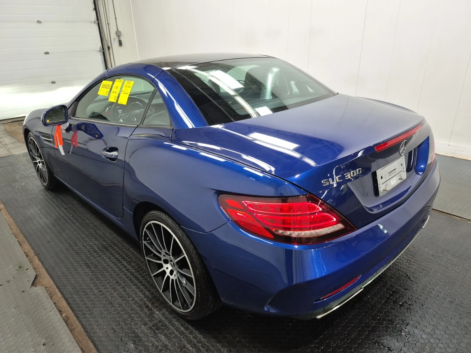 Mercedes-Benz SLC 2L 4cyl Rear Wheel Drive, снимка 4 - Автомобили и джипове - 53886098