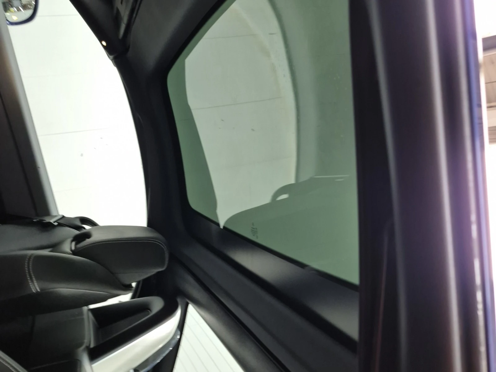 Mercedes-Benz SLC 2L 4cyl Rear Wheel Drive, снимка 12 - Автомобили и джипове - 53886098