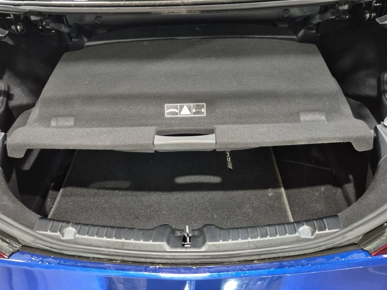 Mercedes-Benz SLC 2L 4cyl Rear Wheel Drive, снимка 13 - Автомобили и джипове - 53886098