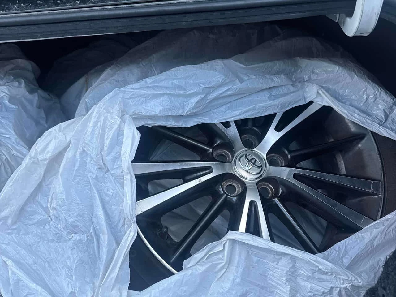 Toyota Corolla * LE CVT * ПОДГРЕВ* ПАНО* , снимка 8 - Автомобили и джипове - 53942736