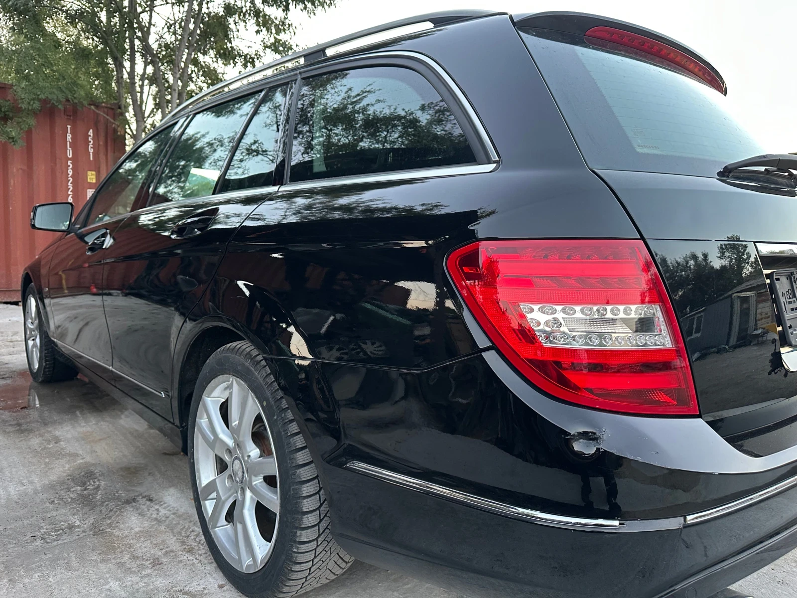Mercedes-Benz C 350, снимка 15 - Автомобили и джипове - 53989809