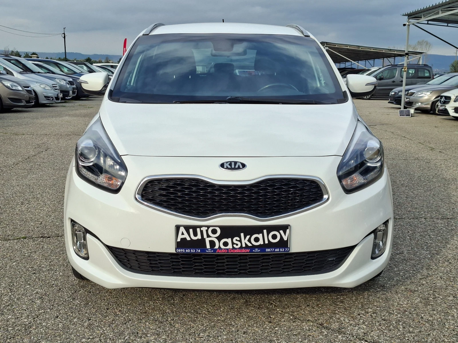 Kia Carens 1, 7 crdi, снимка 2 - Автомобили и джипове - 54177452