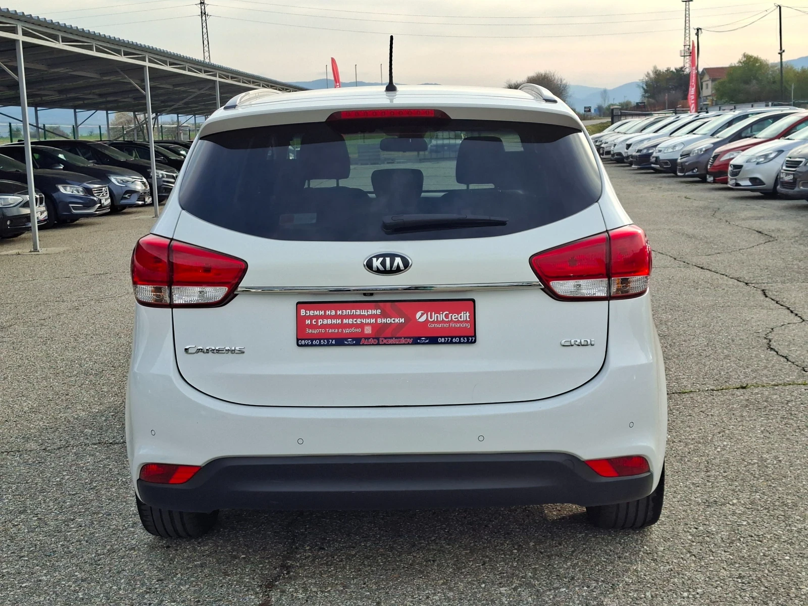 Kia Carens 1, 7 crdi, снимка 6 - Автомобили и джипове - 54177452