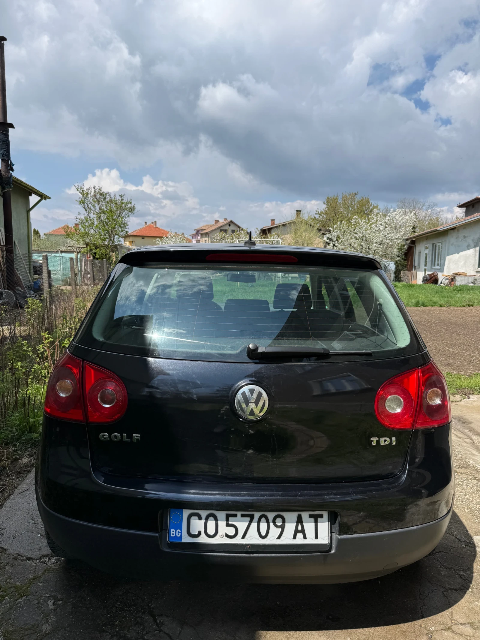 VW Golf 5, снимка 5 - Автомобили и джипове - 54235538