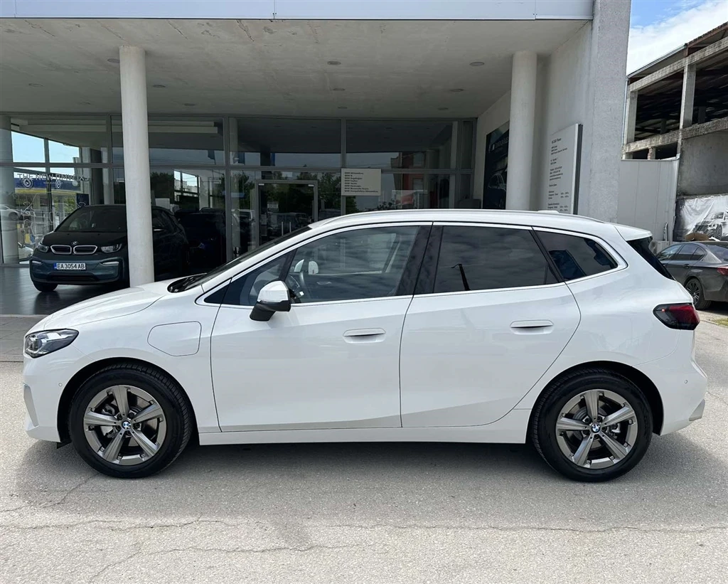 BMW 225 xDrive Active Tourer, снимка 3 - Автомобили и джипове - 54455989