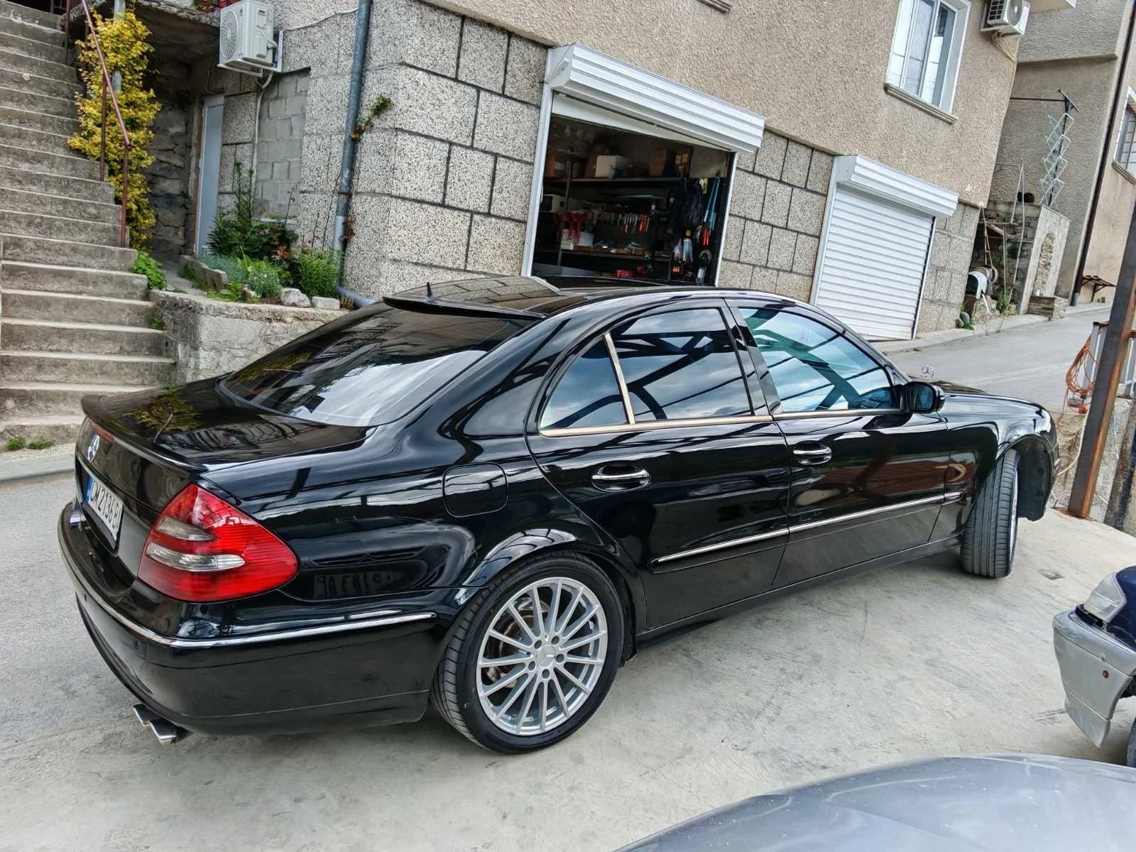 Mercedes-Benz E 270, снимка 9 - Автомобили и джипове - 54676048