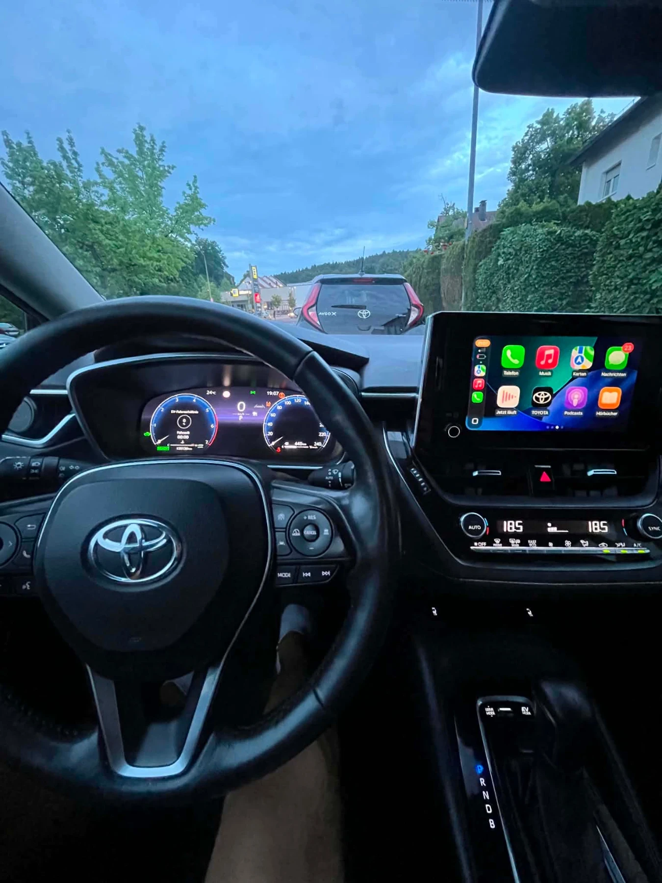 Toyota Corolla, снимка 11 - Автомобили и джипове - 55603502