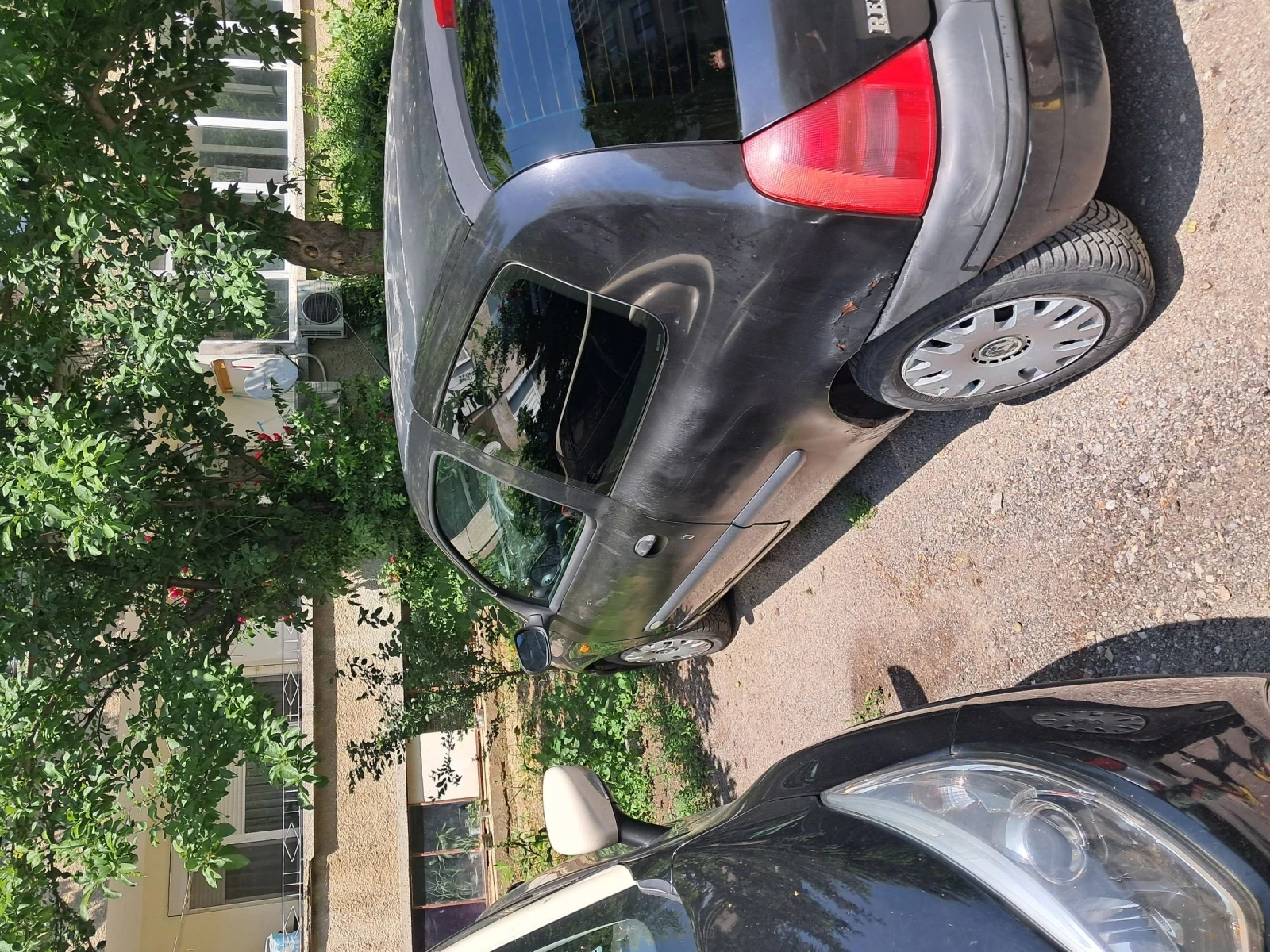 Renault Clio, снимка 3 - Автомобили и джипове - 54802401