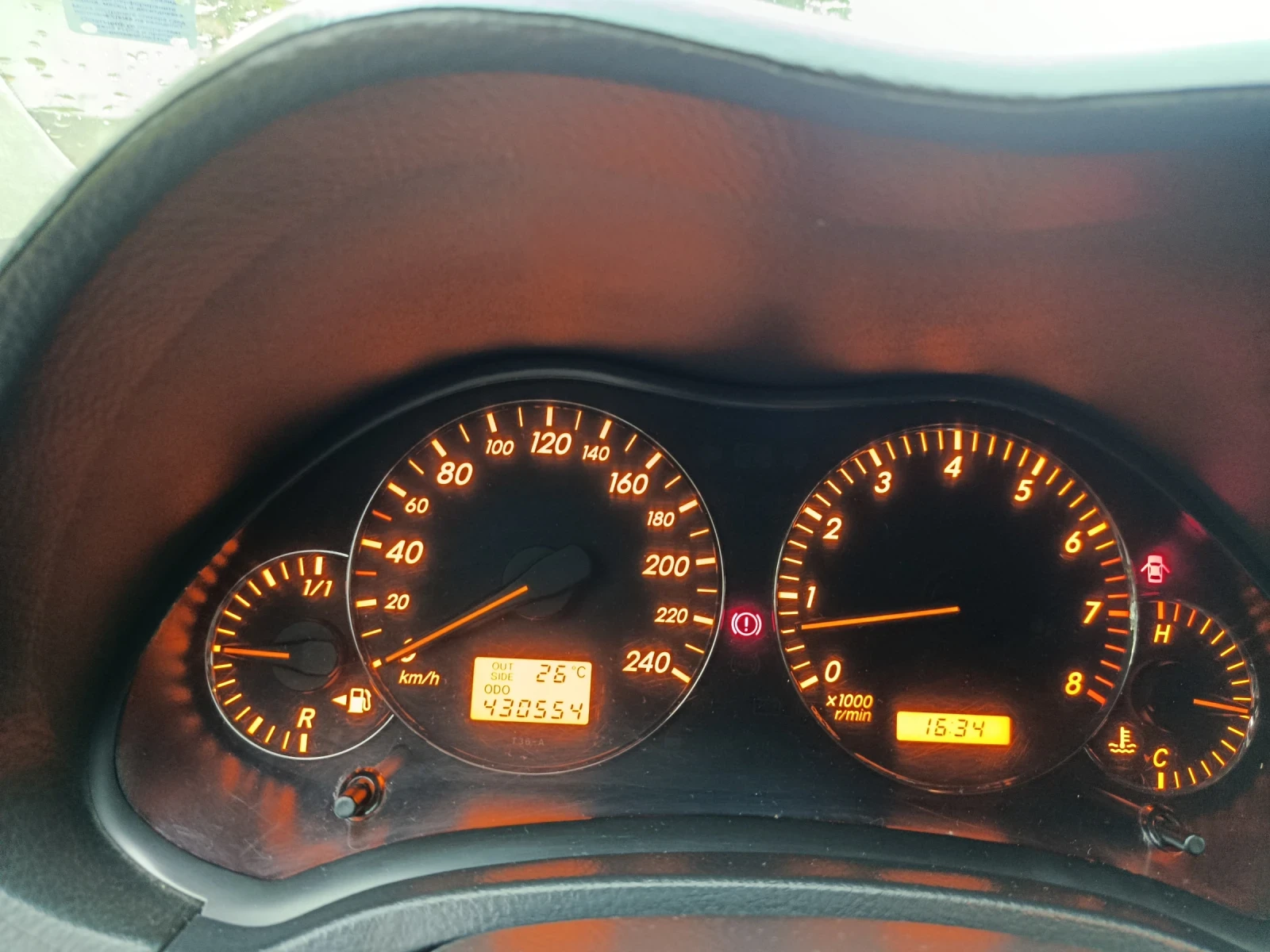 Toyota Avensis Монтирана газова уредба, снимка 2 - Автомобили и джипове - 54873649