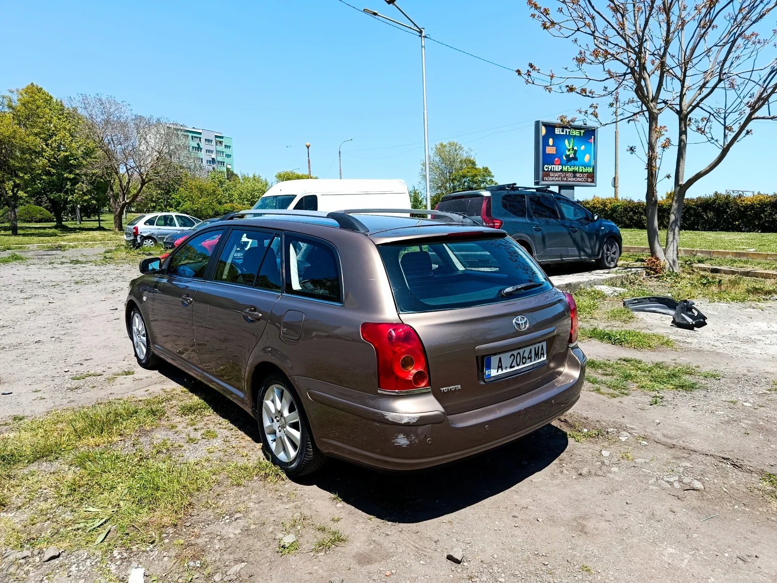 Toyota Avensis Монтирана газова уредба, снимка 11 - Автомобили и джипове - 54873649