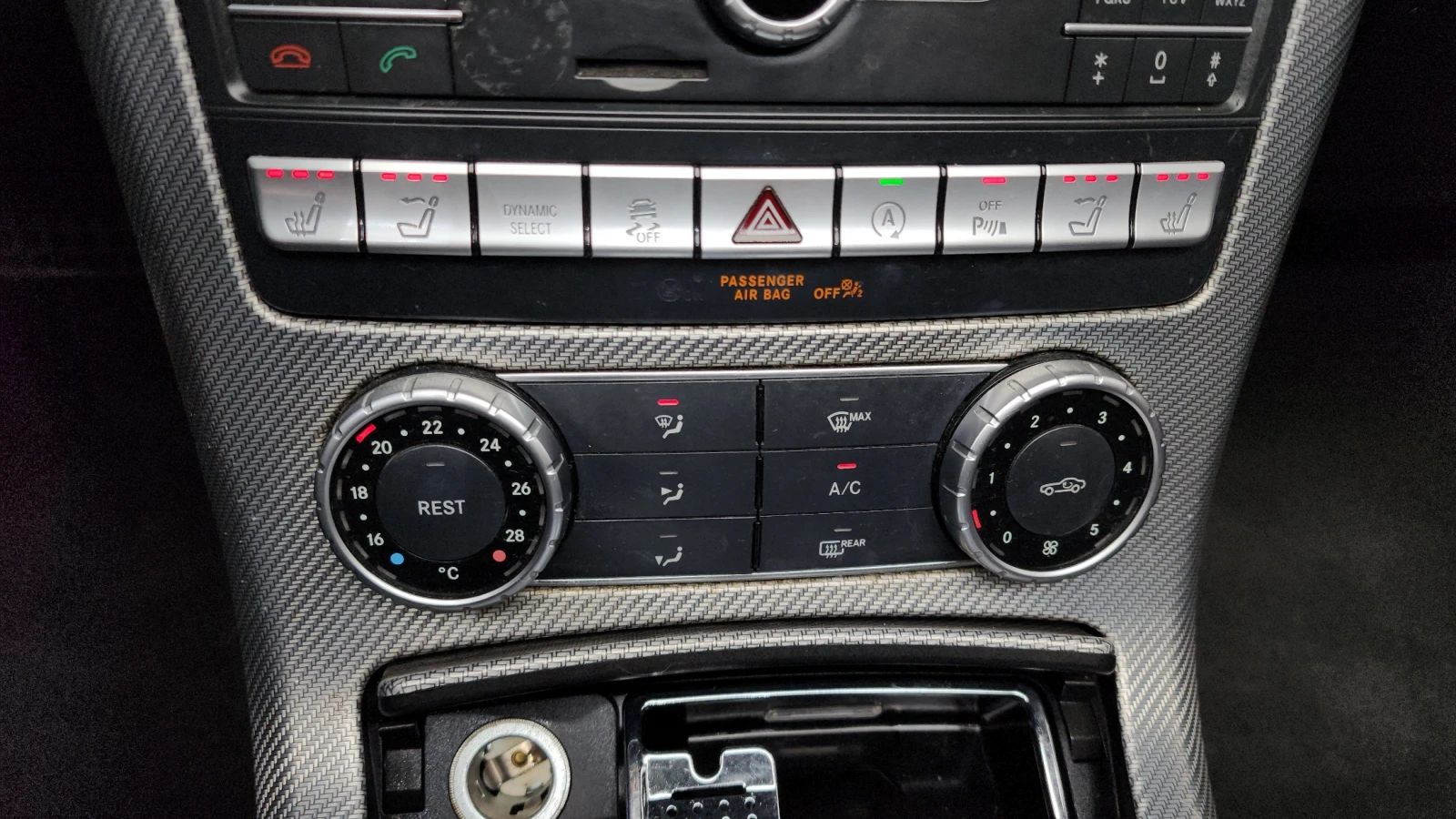 Mercedes-Benz SLC 43 AMG-pack* ПОДГРЕВ* ОБДУХВАНЕ* , снимка 11 - Автомобили и джипове - 54897085