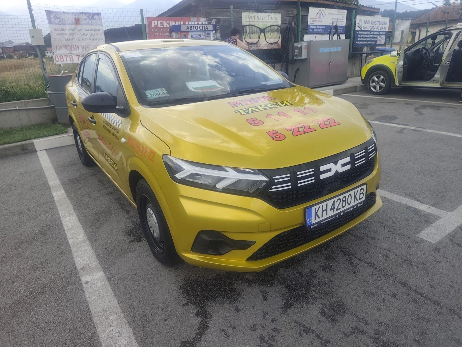 Dacia Logan 1.0 бен.с газ, снимка 2 - Автомобили и джипове - 55143922