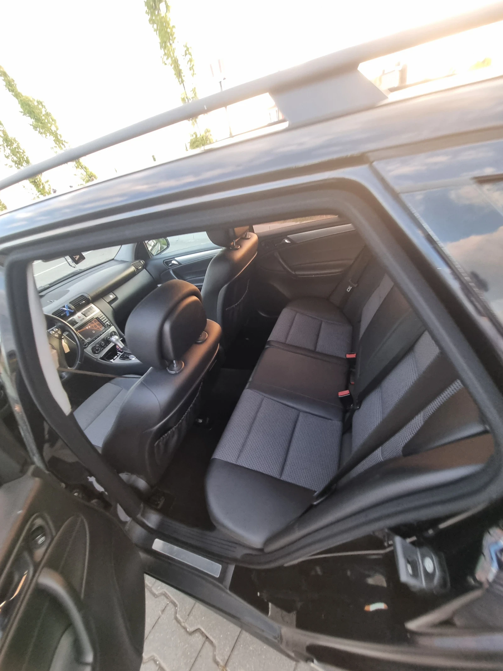 Mercedes-Benz C 320 AMG , снимка 5 - Автомобили и джипове - 55398264