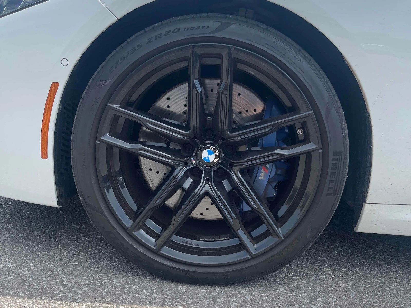 BMW M8 CARBON* ПОДГРЕВ* ОБДУХВАНЕ* HARMAN KARDON* HUD* , снимка 7 - Автомобили и джипове - 55510940