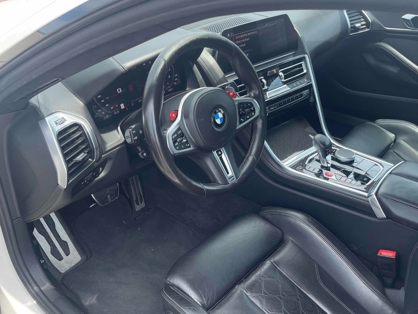 BMW M8 CARBON* ПОДГРЕВ* ОБДУХВАНЕ* HARMAN KARDON* HUD* , снимка 5 - Автомобили и джипове - 55510940