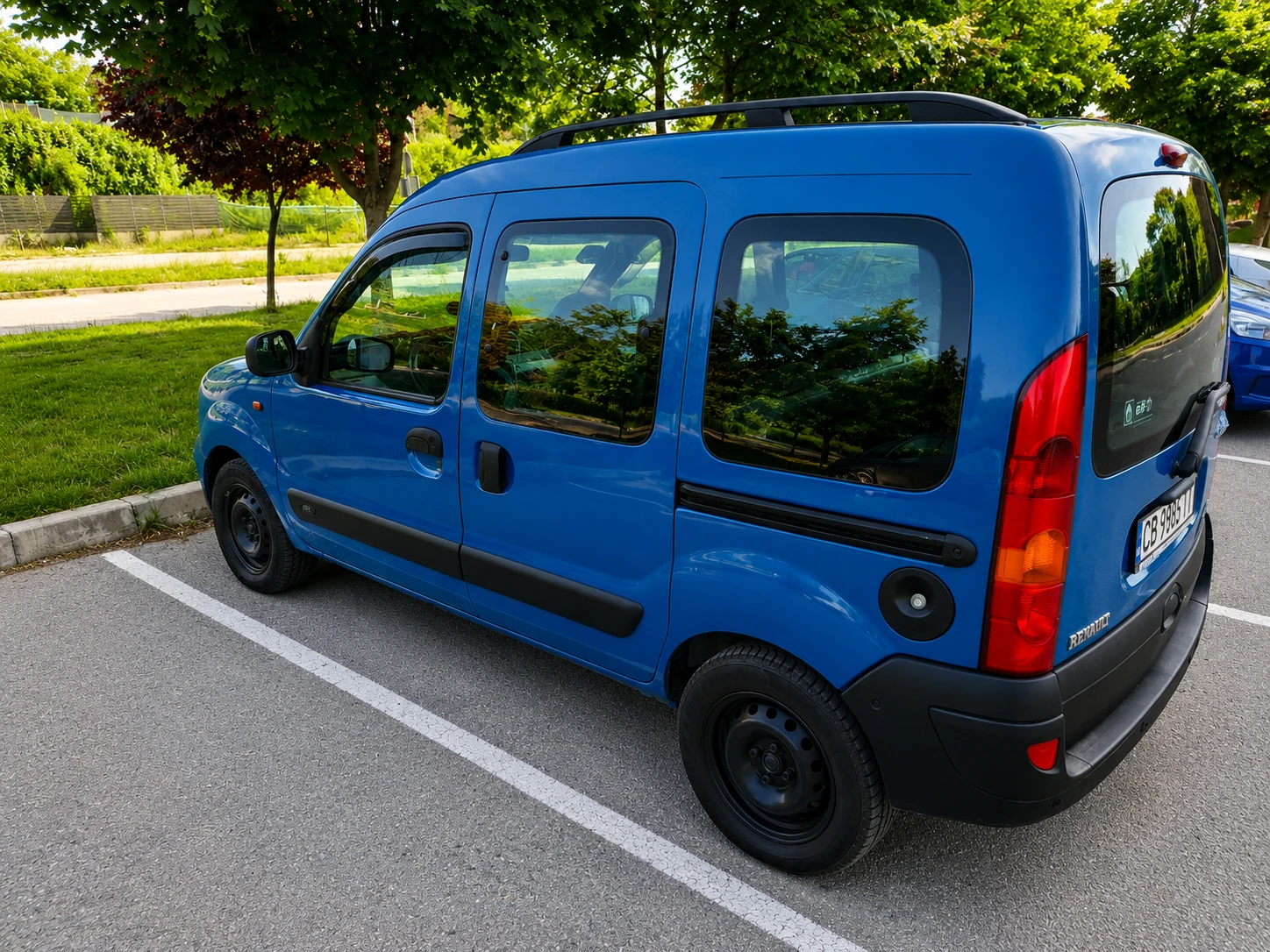 Renault Kangoo 1.5 dCi, снимка 5 - Автомобили и джипове - 55582081