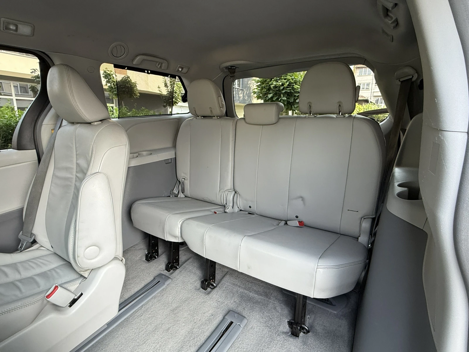 Toyota Sienna XLE-3.5i-4x4-AVTOMAT-6+ 1-ШВЕЙЦАРИЯ, снимка 15 - Автомобили и джипове - 55708478